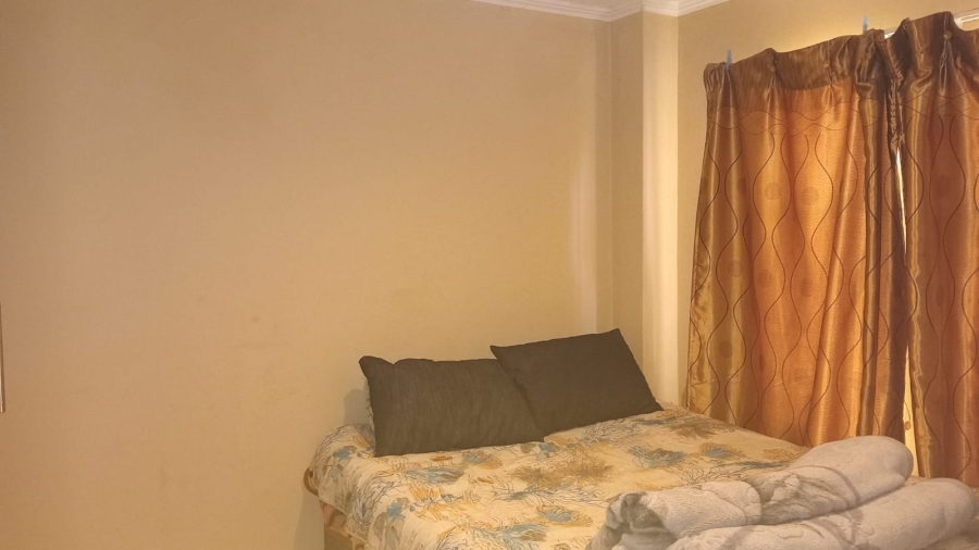2 Bedroom Property for Sale in Kosmosdal Gauteng