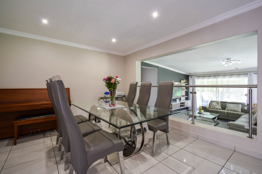 4 Bedroom Property for Sale in Elardus Park Gauteng