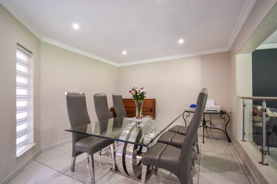 4 Bedroom Property for Sale in Elardus Park Gauteng