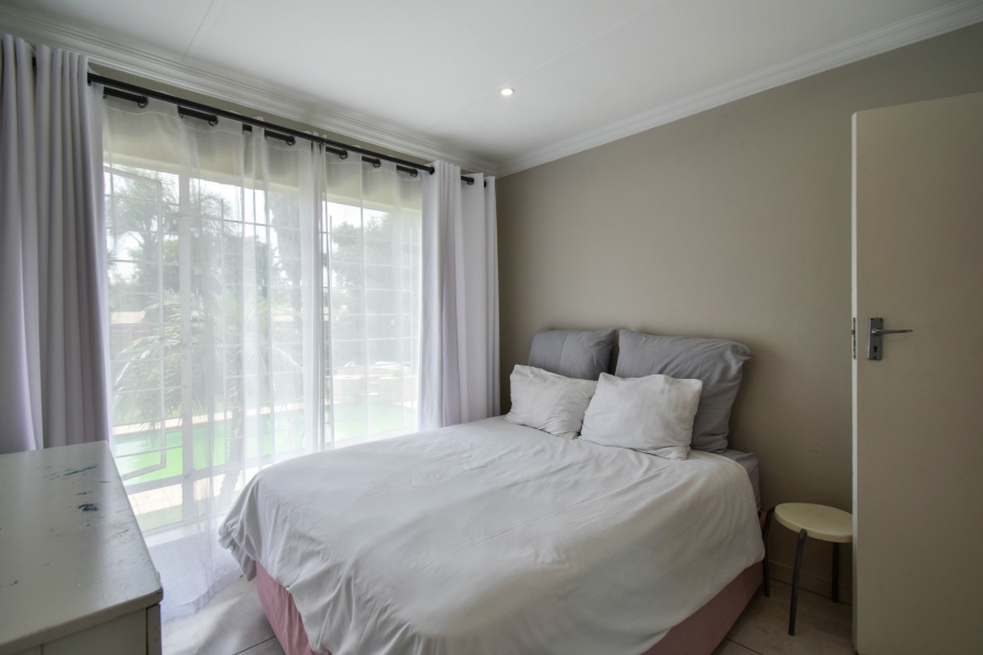 4 Bedroom Property for Sale in Elardus Park Gauteng