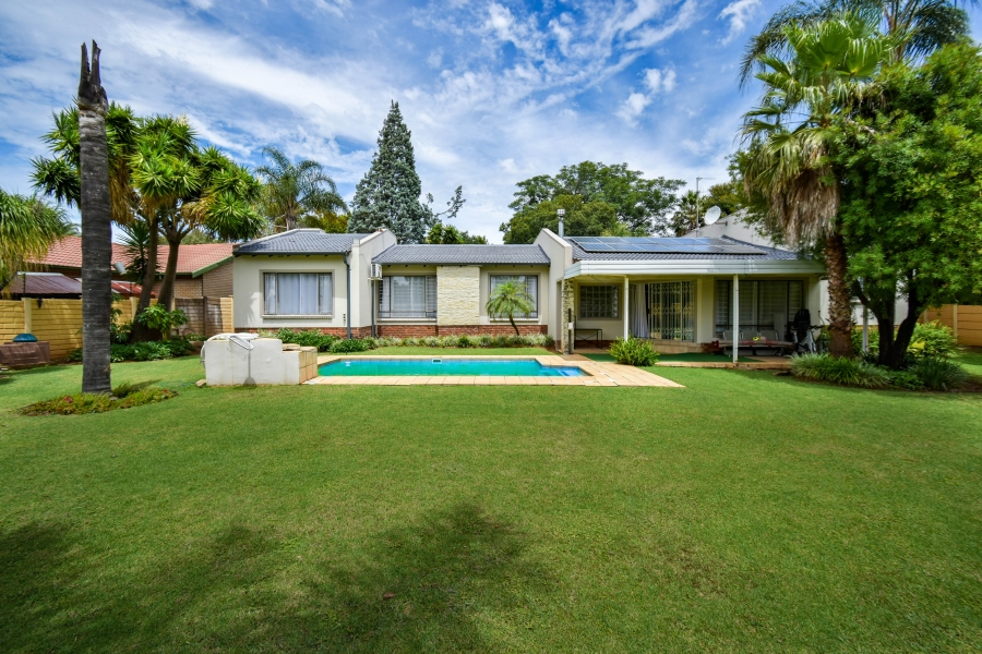 4 Bedroom Property for Sale in Elardus Park Gauteng