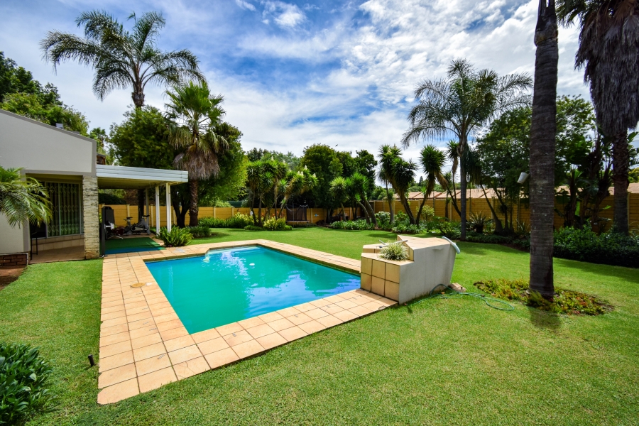 4 Bedroom Property for Sale in Elardus Park Gauteng