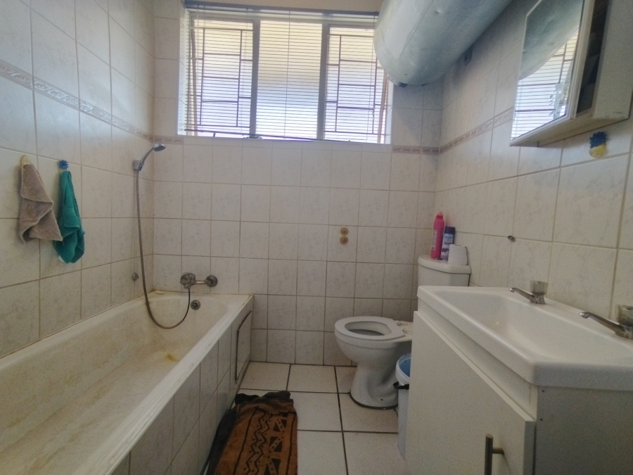 2 Bedroom Property for Sale in Sunnyside Gauteng