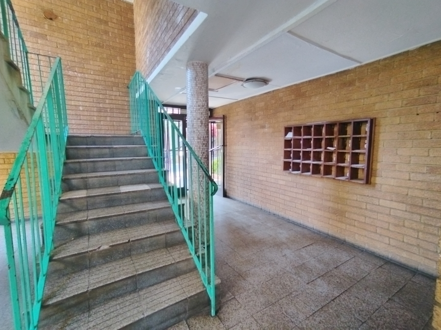 2 Bedroom Property for Sale in Sunnyside Gauteng