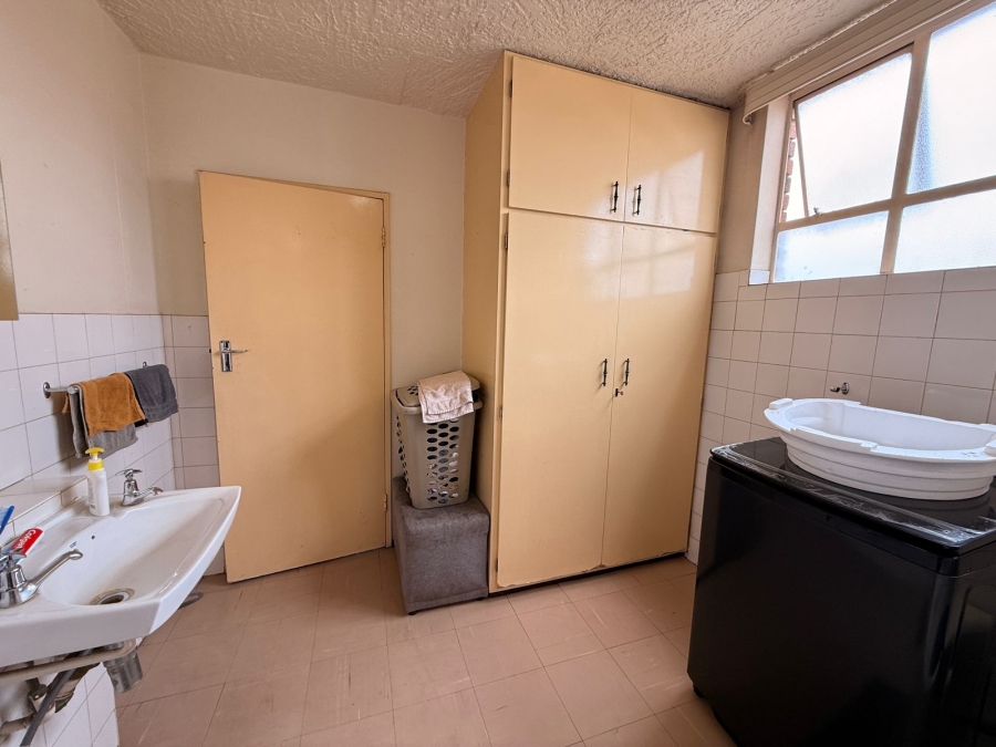 1 Bedroom Property for Sale in Berea Park Gauteng