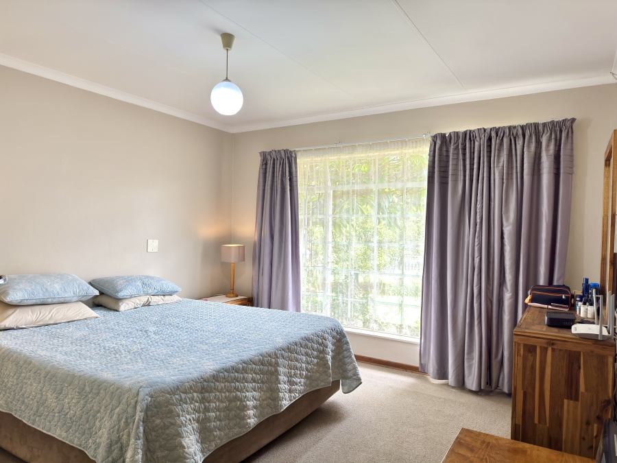 2 Bedroom Property for Sale in Die Wilgers Gauteng