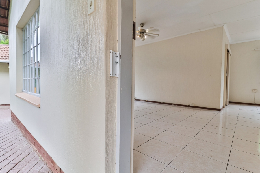 3 Bedroom Property for Sale in Garsfontein Gauteng