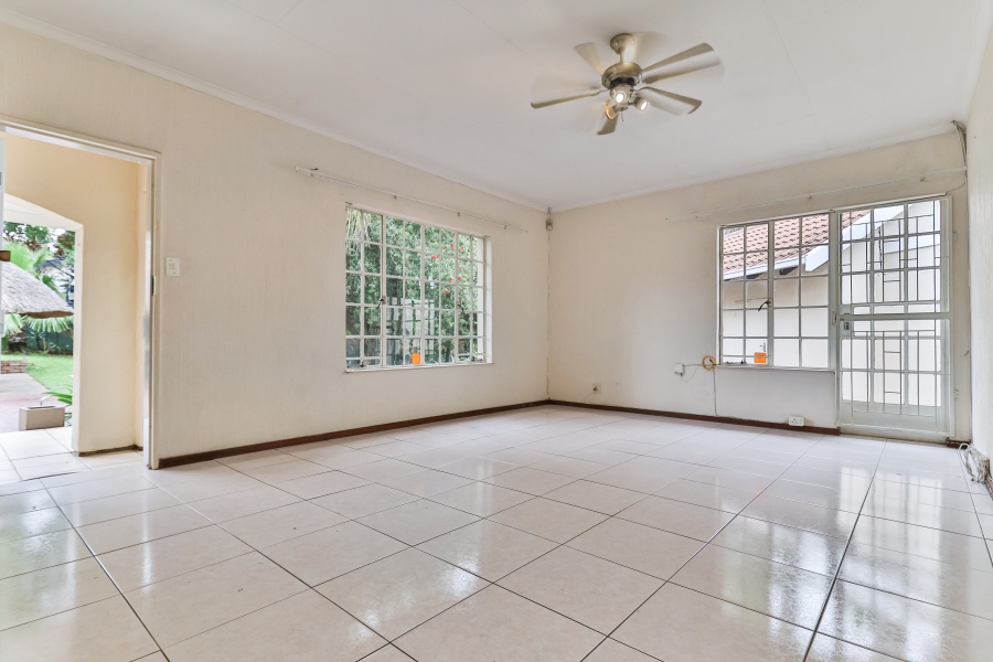 3 Bedroom Property for Sale in Garsfontein Gauteng