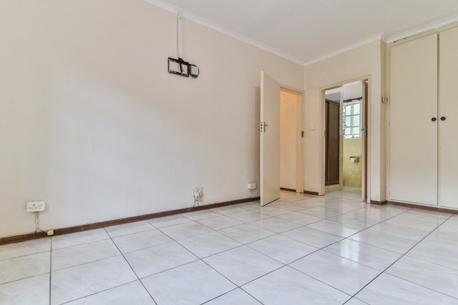 3 Bedroom Property for Sale in Garsfontein Gauteng