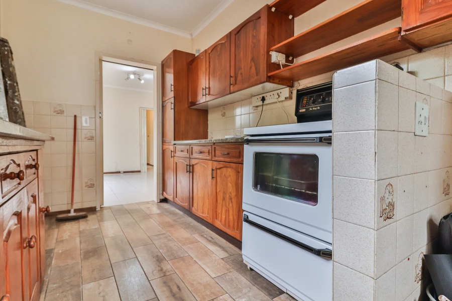 3 Bedroom Property for Sale in Garsfontein Gauteng