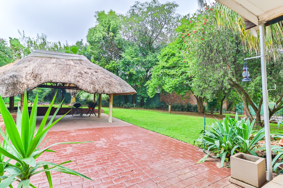 3 Bedroom Property for Sale in Garsfontein Gauteng