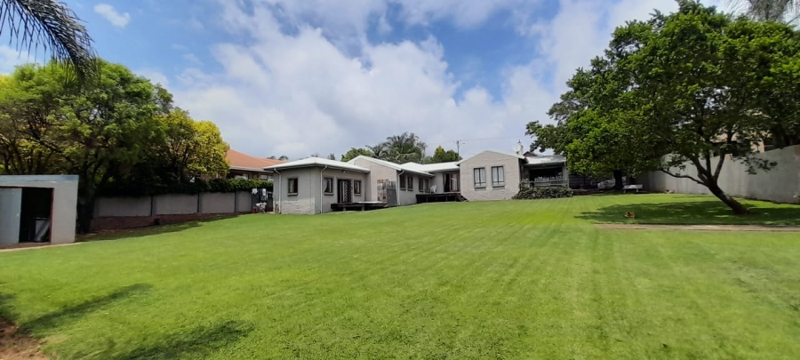 5 Bedroom Property for Sale in Waterkloof Ridge Gauteng