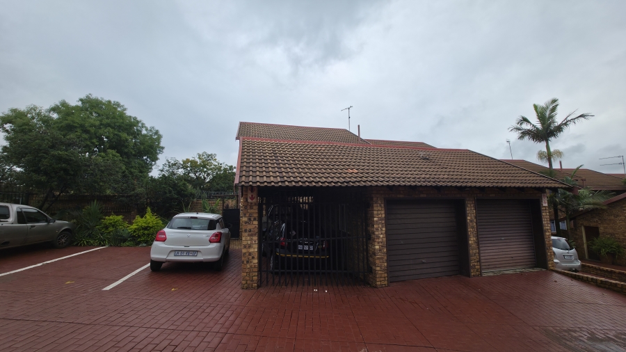 3 Bedroom Property for Sale in Moreleta Park Gauteng