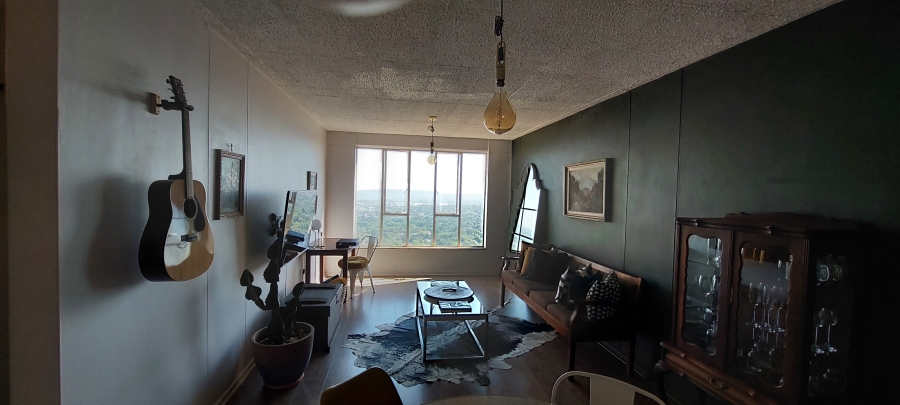 1 Bedroom Property for Sale in La Montagne Gauteng