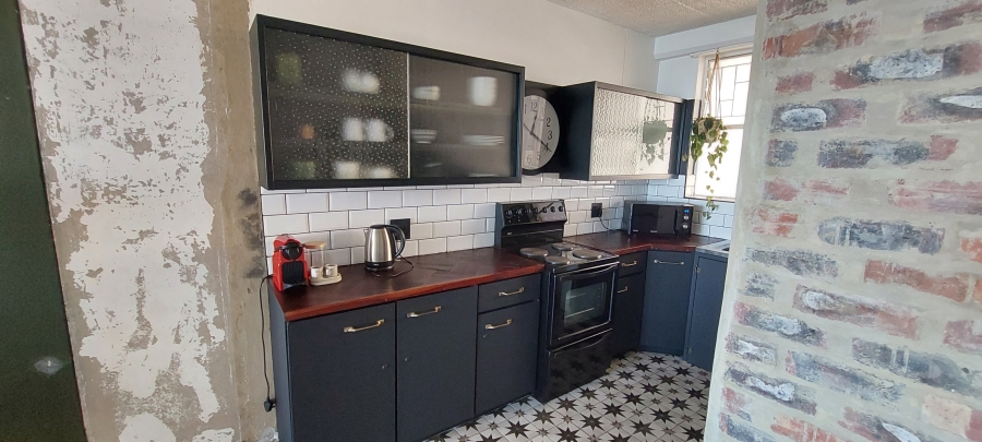 1 Bedroom Property for Sale in La Montagne Gauteng