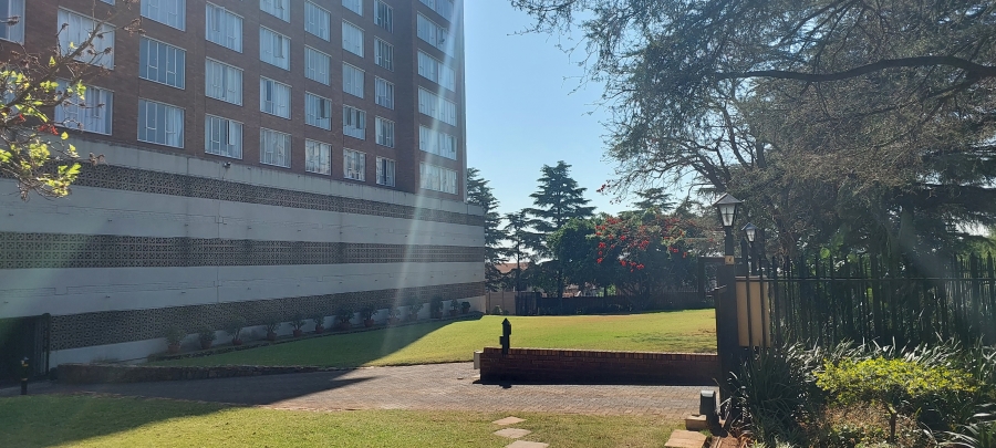 1 Bedroom Property for Sale in La Montagne Gauteng