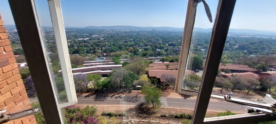 1 Bedroom Property for Sale in La Montagne Gauteng