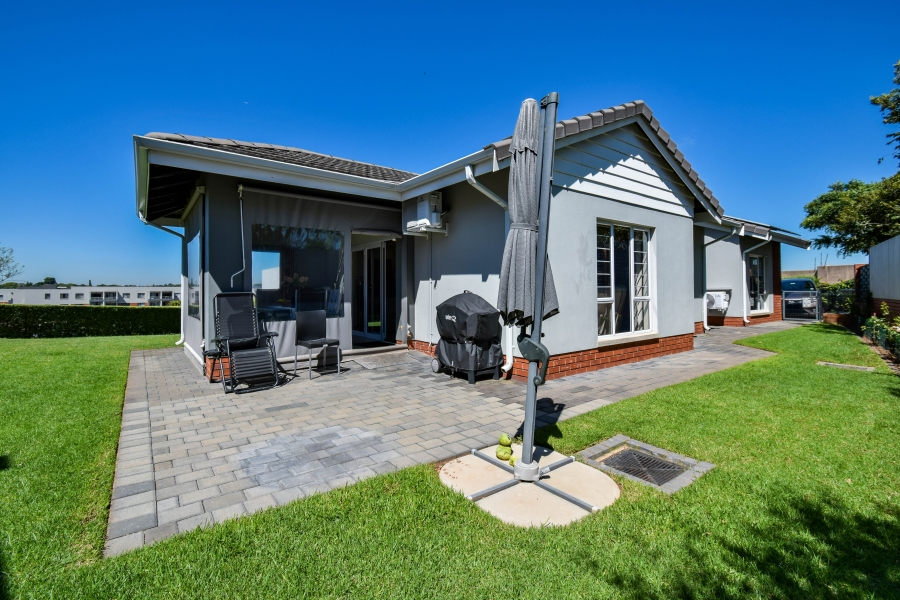 2 Bedroom Property for Sale in Waterkloof Marina Retirement Estate Gauteng