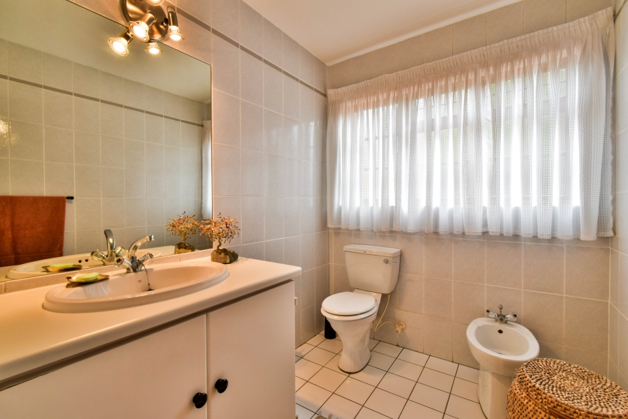 4 Bedroom Property for Sale in Wapadrand Gauteng