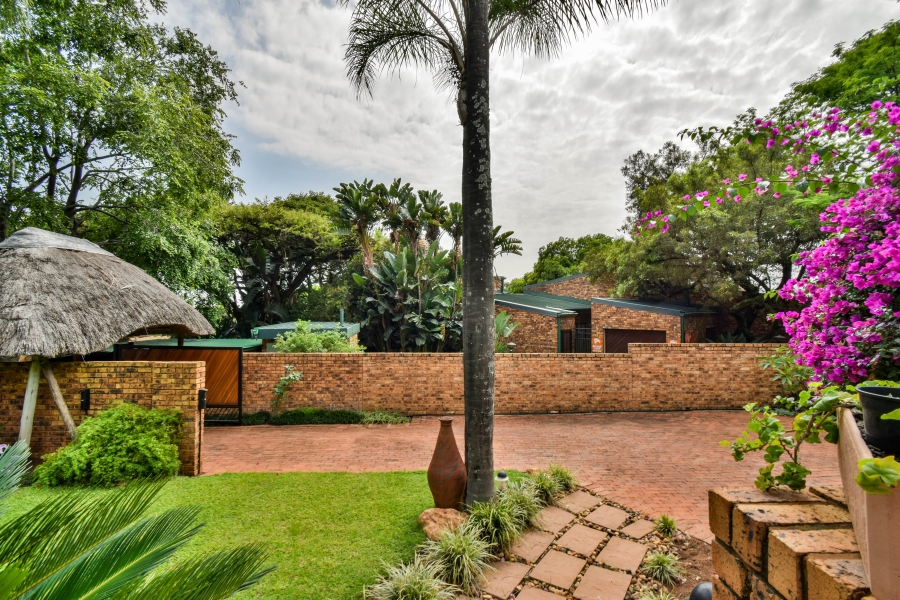 4 Bedroom Property for Sale in Wapadrand Gauteng