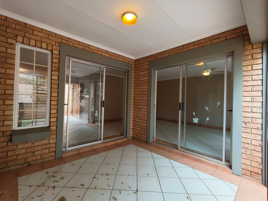 3 Bedroom Property for Sale in Equestria Gauteng