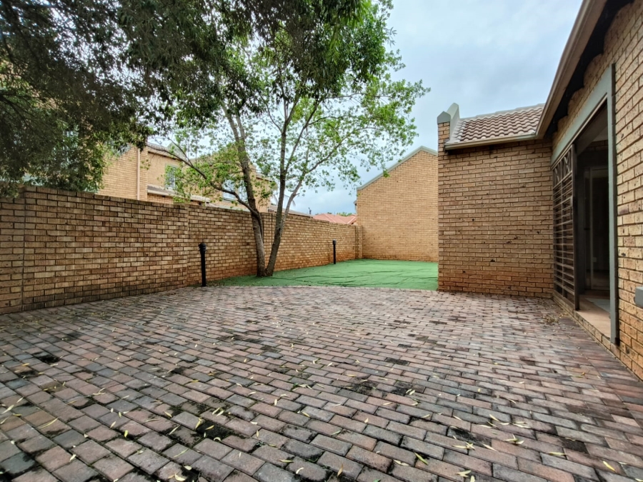 3 Bedroom Property for Sale in Equestria Gauteng