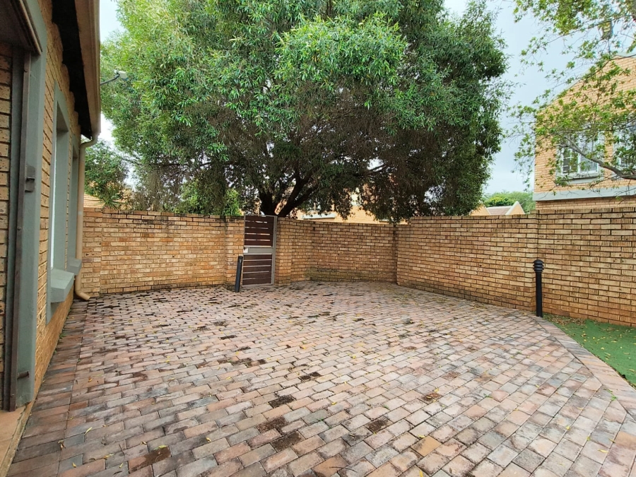 3 Bedroom Property for Sale in Equestria Gauteng