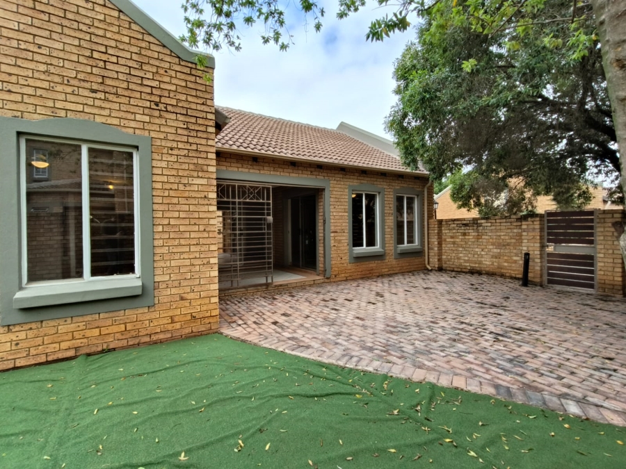 3 Bedroom Property for Sale in Equestria Gauteng