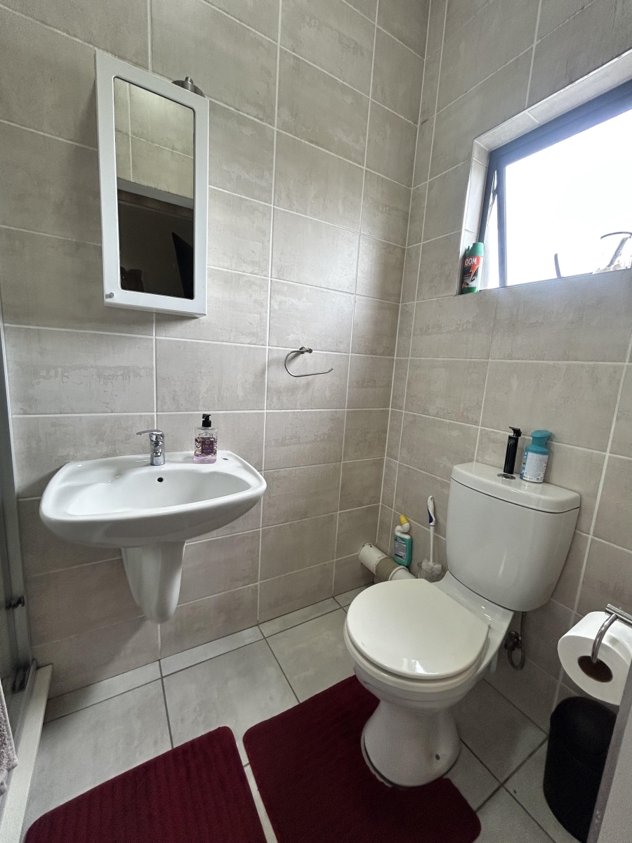 2 Bedroom Property for Sale in Witfield Gauteng