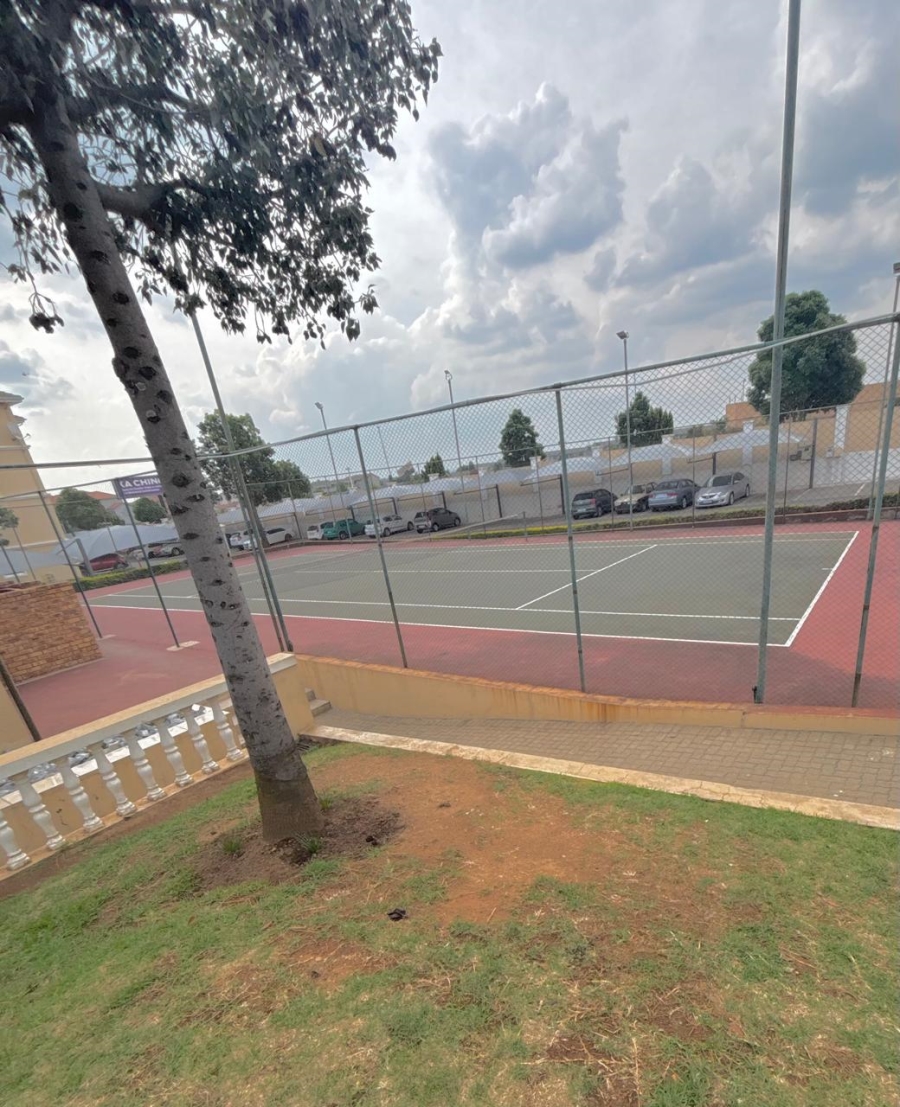 1 Bedroom Property for Sale in Carlswald Gauteng