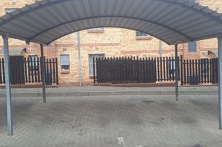 1 Bedroom Property for Sale in Noordwyk Gauteng