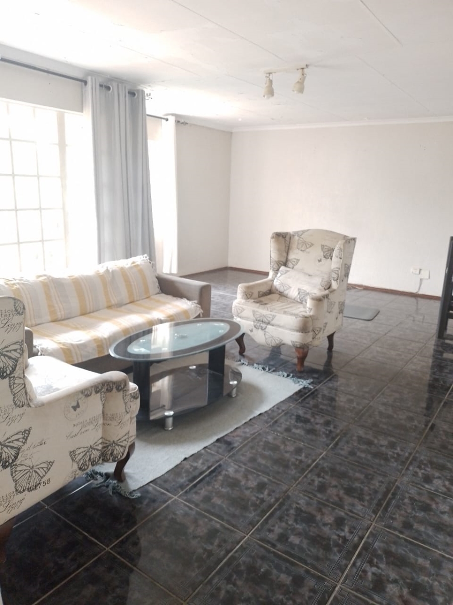 2 Bedroom Property for Sale in Noordwyk Gauteng