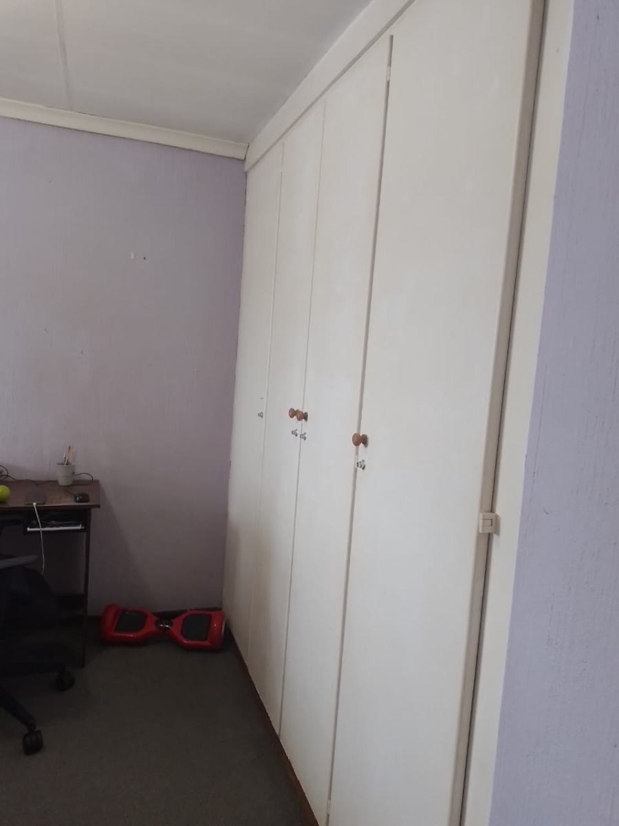 2 Bedroom Property for Sale in Noordwyk Gauteng