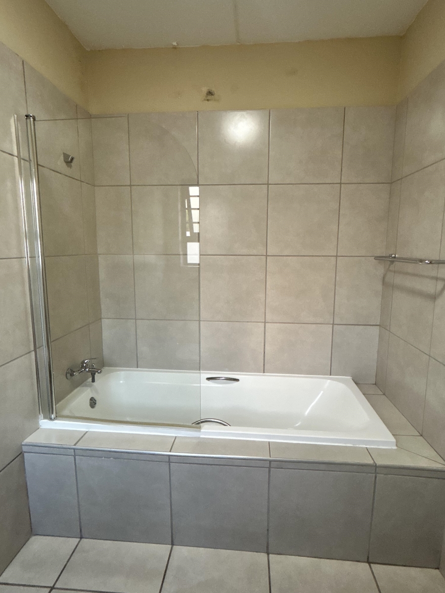 2 Bedroom Property for Sale in Benoni North Gauteng