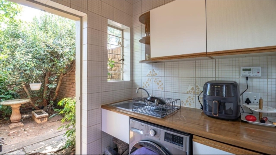 5 Bedroom Property for Sale in Northcliff Gauteng