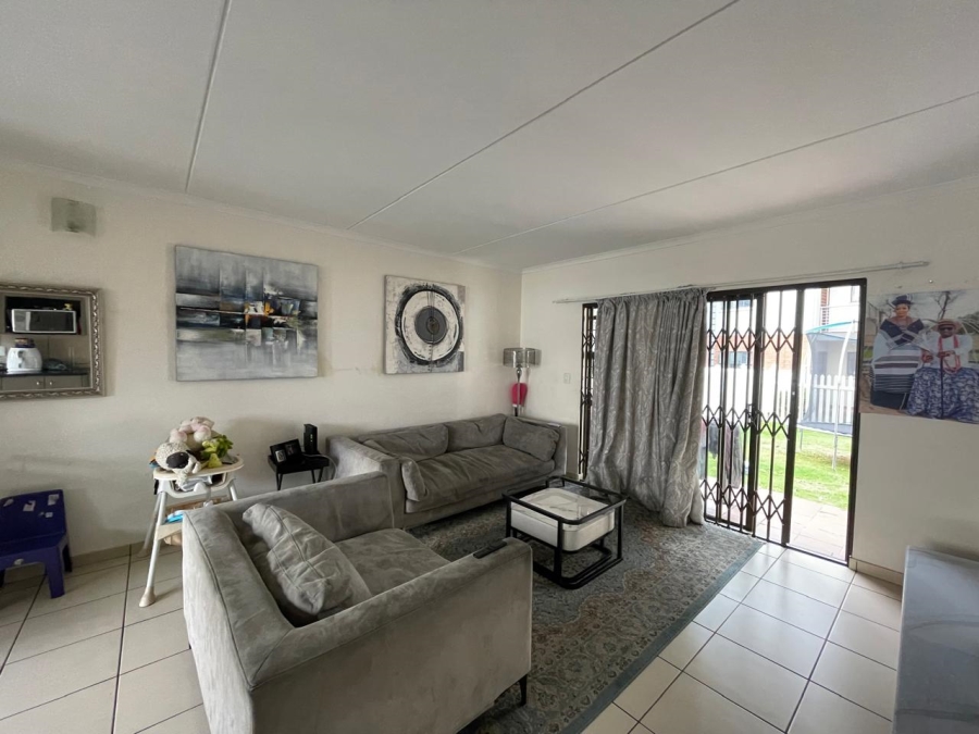 2 Bedroom Property for Sale in Barbeque Downs Gauteng