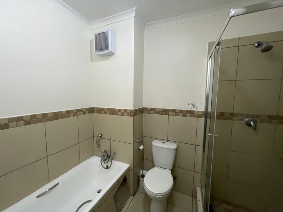 2 Bedroom Property for Sale in Barbeque Downs Gauteng