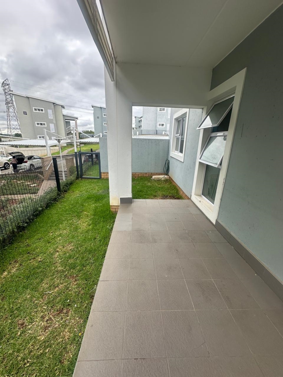 To Let 2 Bedroom Property for Rent in Paulshof Gauteng