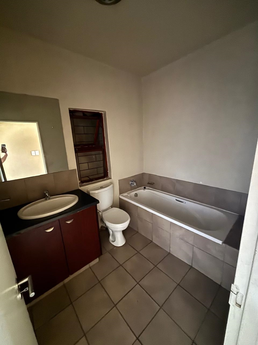 2 Bedroom Property for Sale in Carlswald Gauteng