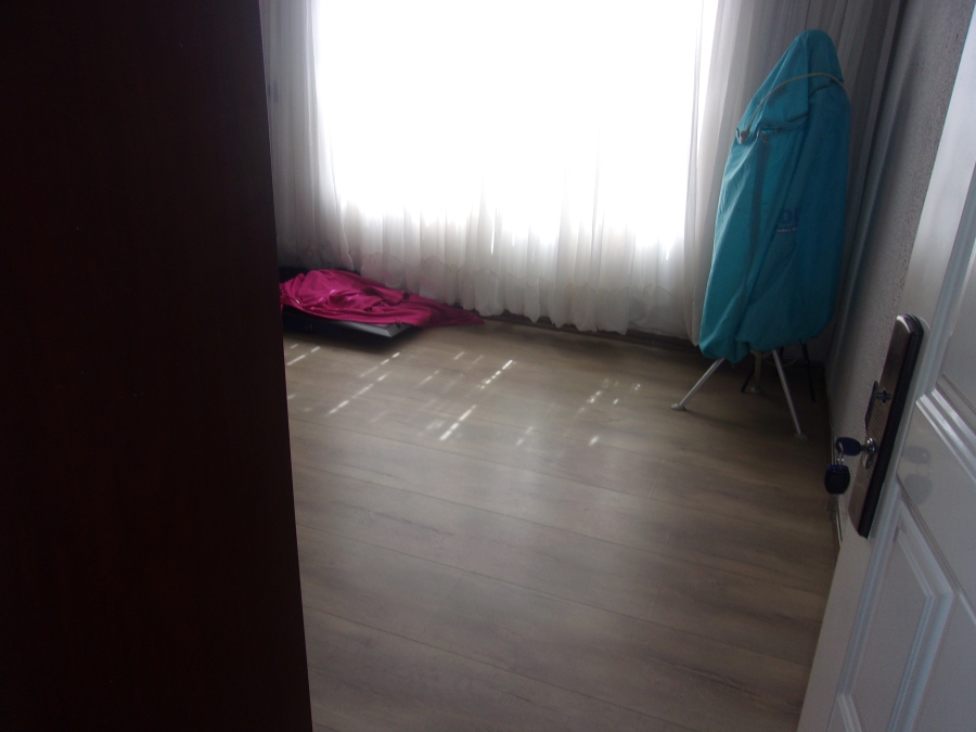 5 Bedroom Property for Sale in Crystal Park Gauteng