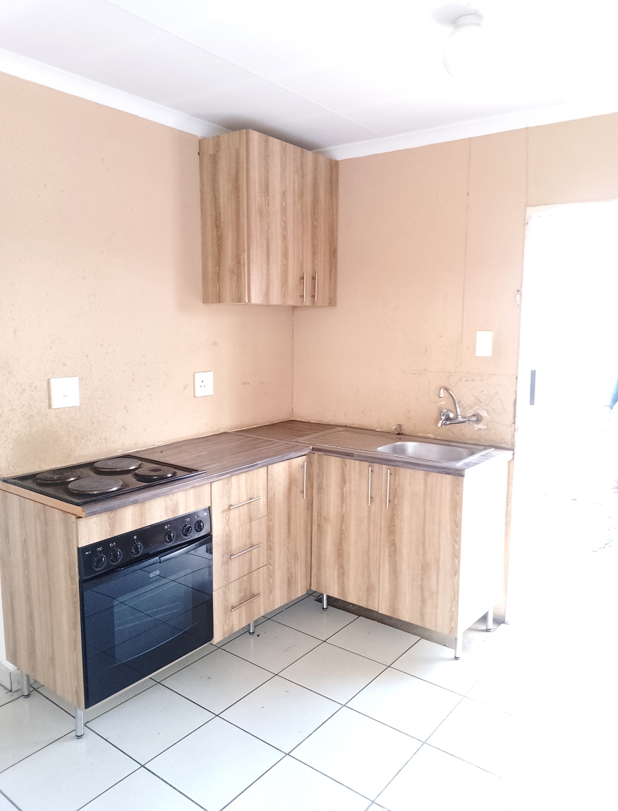 2 Bedroom Property for Sale in Windmill Park Gauteng