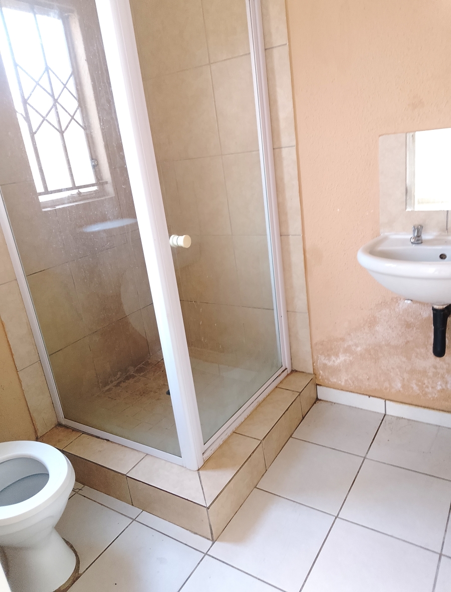 2 Bedroom Property for Sale in Windmill Park Gauteng
