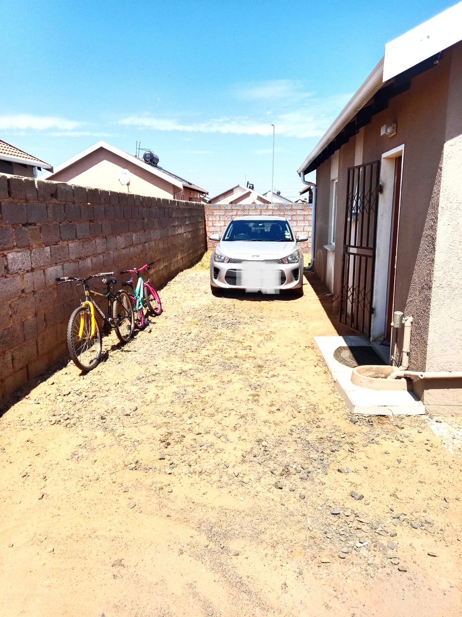 3 Bedroom Property for Sale in Windmill Park Gauteng