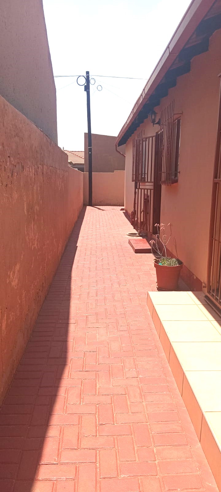 3 Bedroom Property for Sale in Dawn Park Gauteng