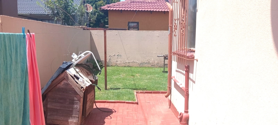 3 Bedroom Property for Sale in Dawn Park Gauteng