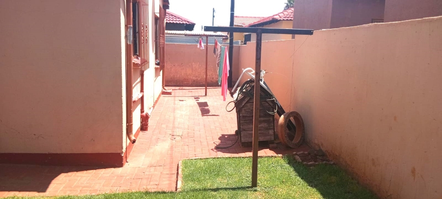 3 Bedroom Property for Sale in Dawn Park Gauteng
