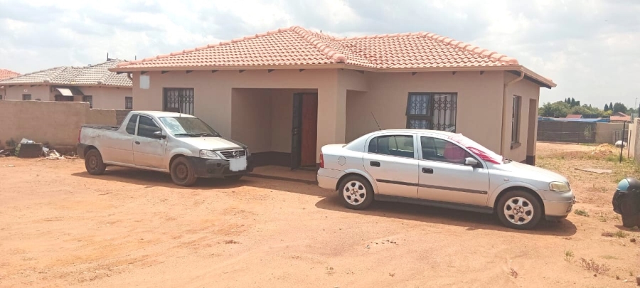 4 Bedroom Property for Sale in Dawn Park Gauteng