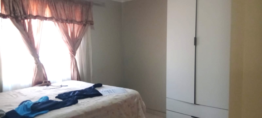 4 Bedroom Property for Sale in Dawn Park Gauteng