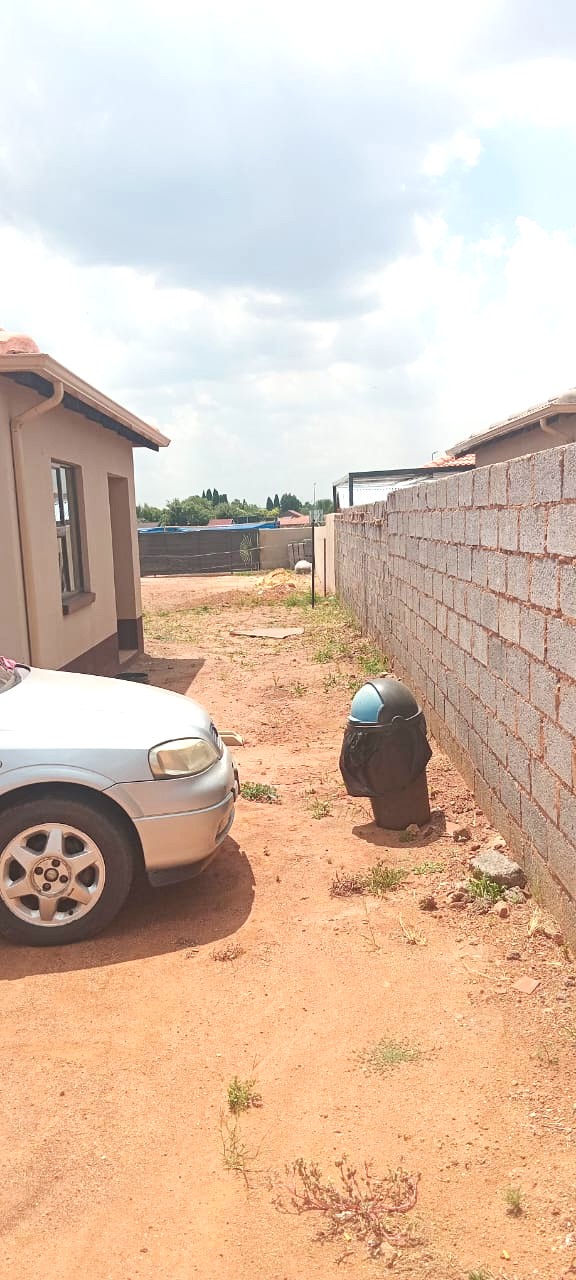 4 Bedroom Property for Sale in Dawn Park Gauteng