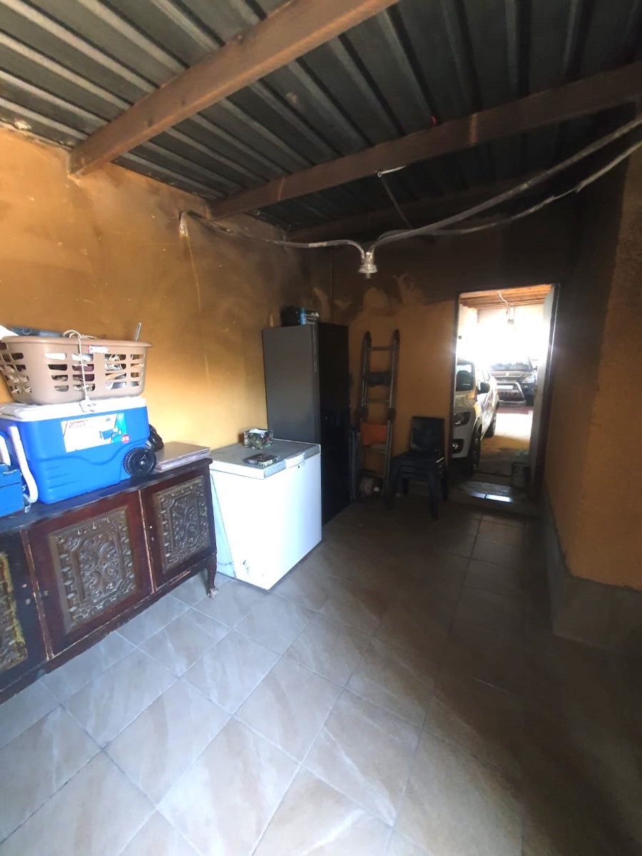 4 Bedroom Property for Sale in Tsakane Gauteng